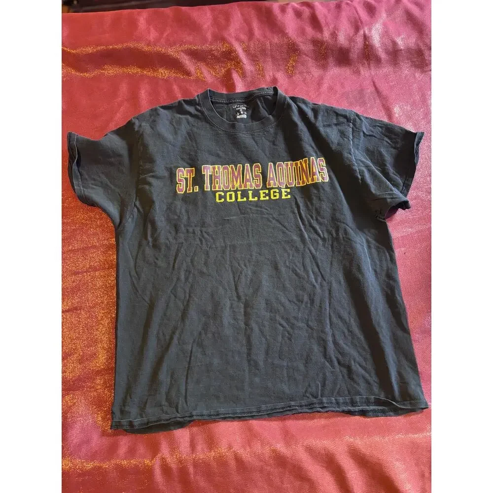Champion Shirt Mens XL St Thomas Aquinas College Black Distressed Graphic Tee - Picture 3 of 3